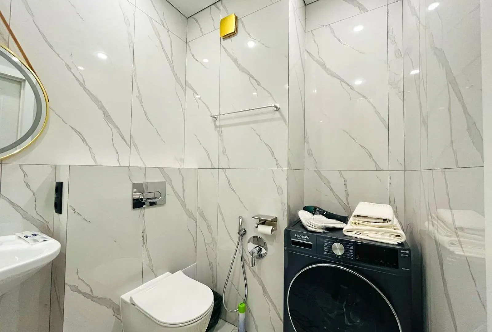 Auezov City 1-Room Apartments Almaty 0*,  Kazakhstan